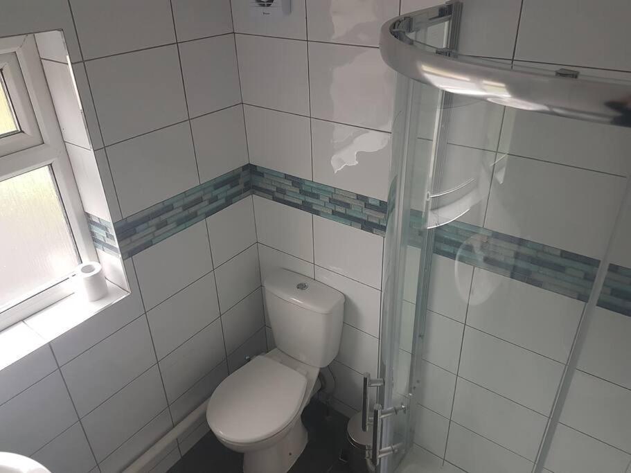Two Bedroom Maisonette Close Towarwick Uni Ковентри Экстерьер фото