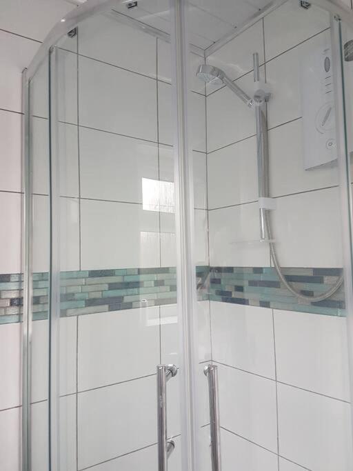 Two Bedroom Maisonette Close Towarwick Uni Ковентри Экстерьер фото